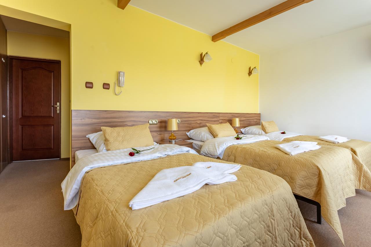 Hotel Goralski Raj Новы-Тарг Экстерьер фото