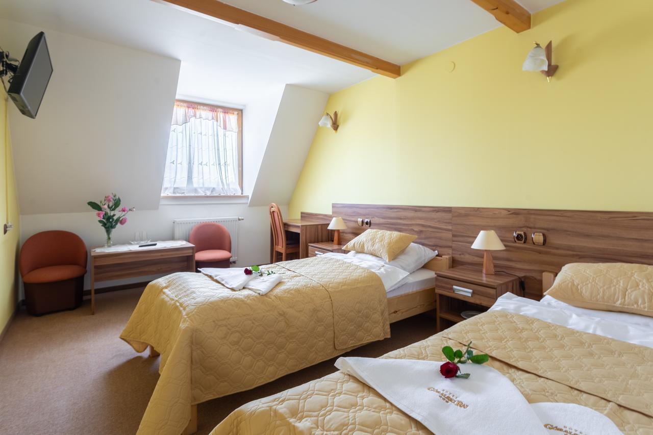 Hotel Goralski Raj Новы-Тарг Экстерьер фото