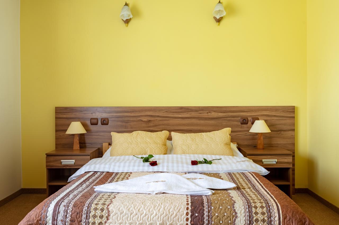 Hotel Goralski Raj Новы-Тарг Экстерьер фото